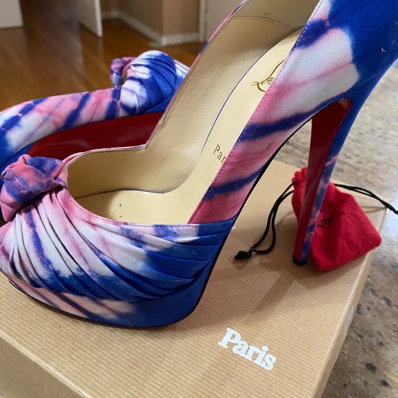 Christian Louboutin Shoes - Picture 4 of 10